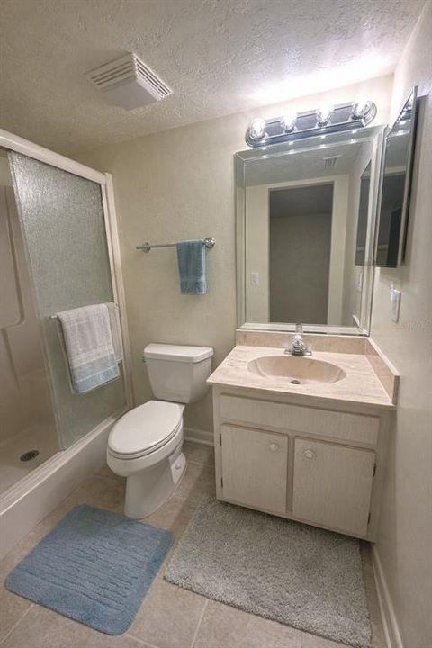 En Venta: $239,000 (2 camas, 2 baños, 1102 Pies cuadrados)