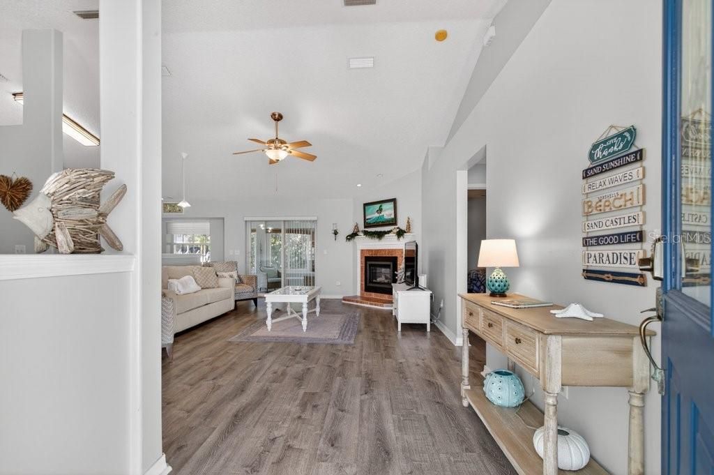 For Sale: $730,000 (3 beds, 2 baths, 1760 Square Feet)