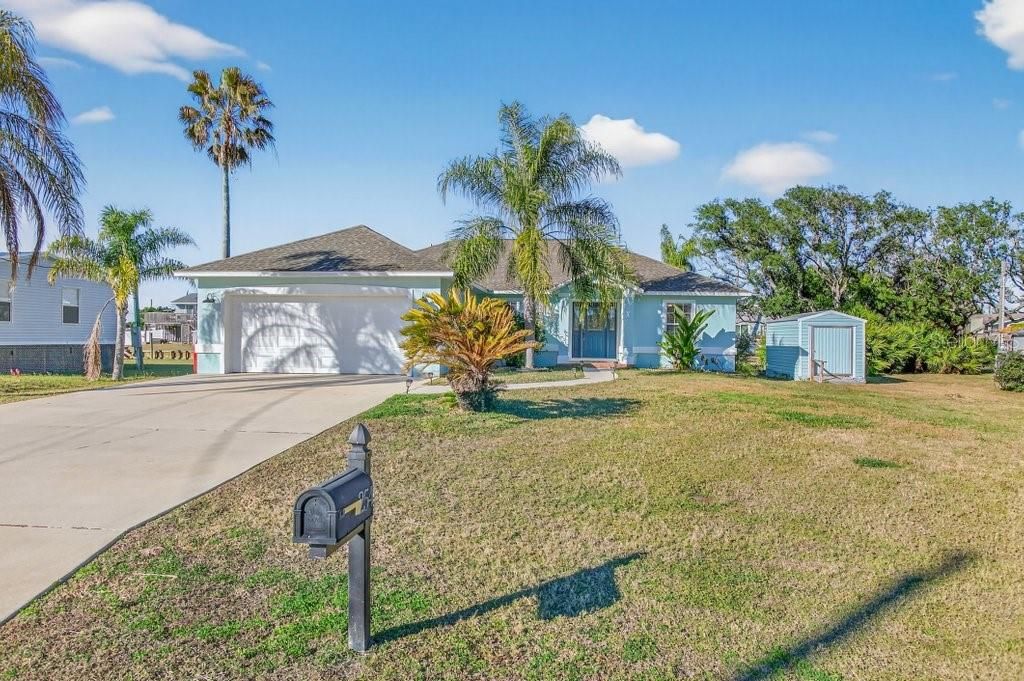 For Sale: $730,000 (3 beds, 2 baths, 1760 Square Feet)