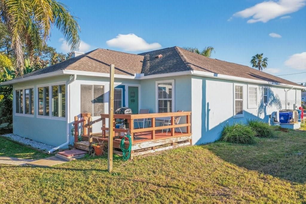 For Sale: $730,000 (3 beds, 2 baths, 1760 Square Feet)