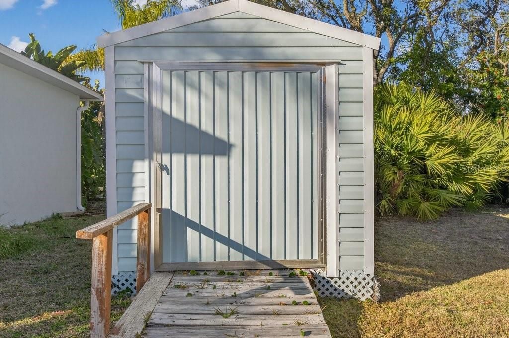 For Sale: $730,000 (3 beds, 2 baths, 1760 Square Feet)