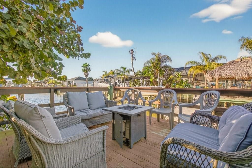 For Sale: $730,000 (3 beds, 2 baths, 1760 Square Feet)