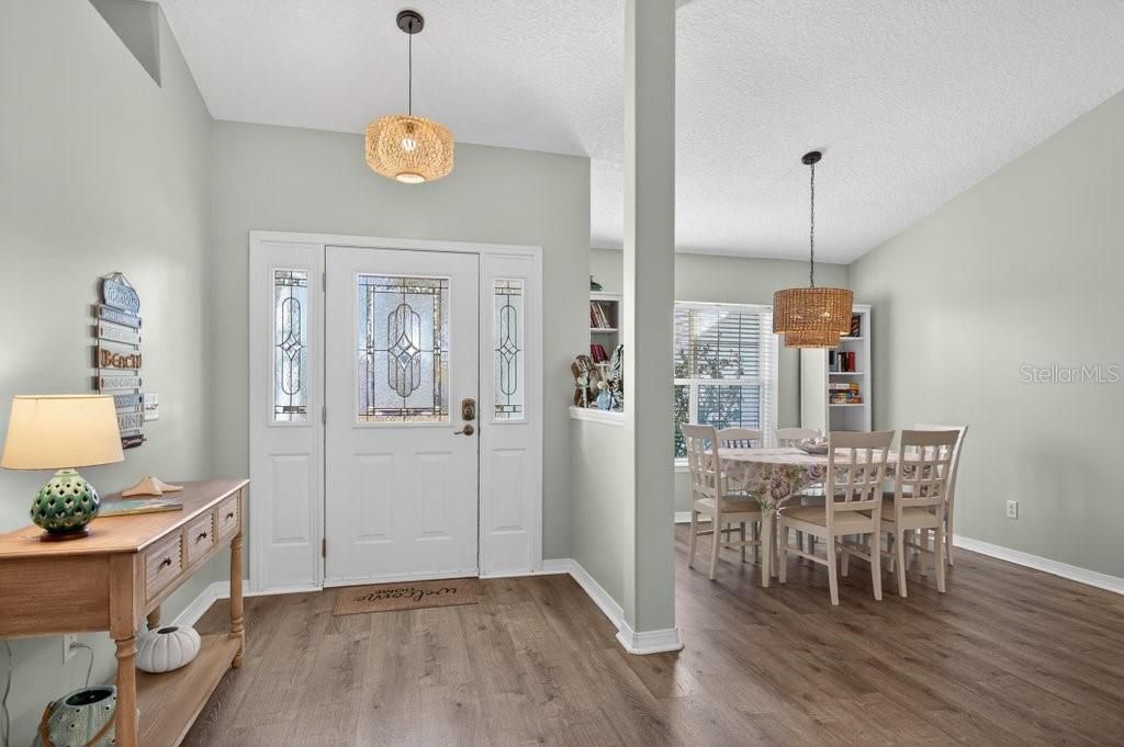 For Sale: $730,000 (3 beds, 2 baths, 1760 Square Feet)