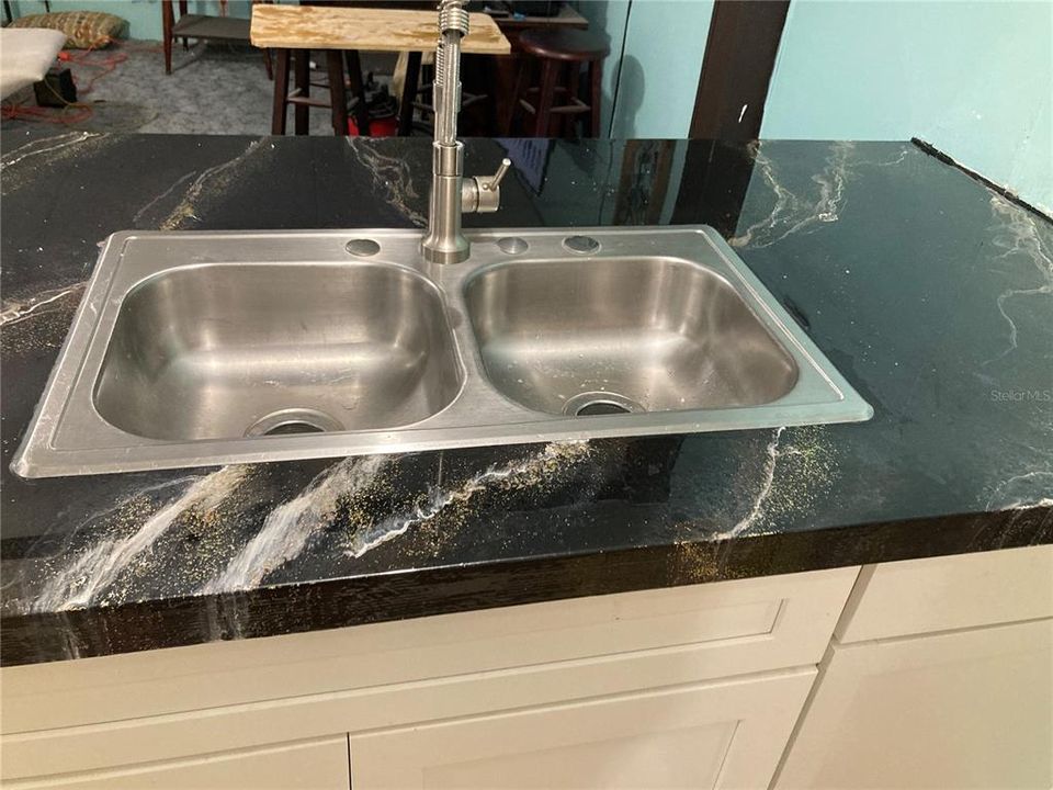 En Venta: $124,400 (2 camas, 2 baños, 960 Pies cuadrados)