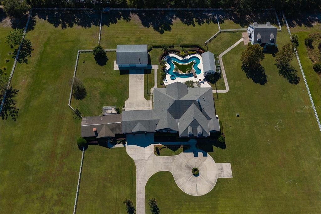 For Sale: $3,499,000 (10 beds, 7 baths, 9881 Square Feet)