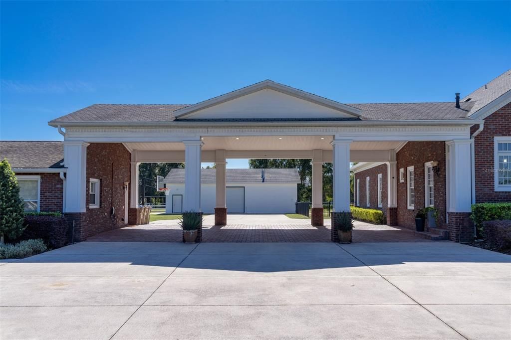For Sale: $3,499,000 (10 beds, 7 baths, 9881 Square Feet)