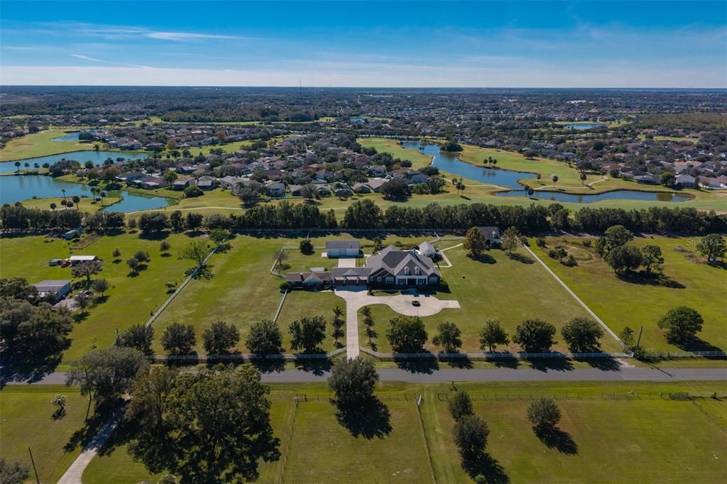 For Sale: $3,499,000 (10 beds, 7 baths, 9881 Square Feet)