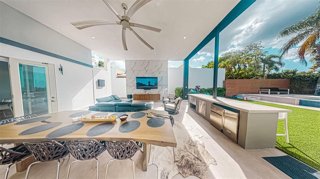 En Venta: $4,999,000 (4 camas, 6 baños, 4706 Pies cuadrados)