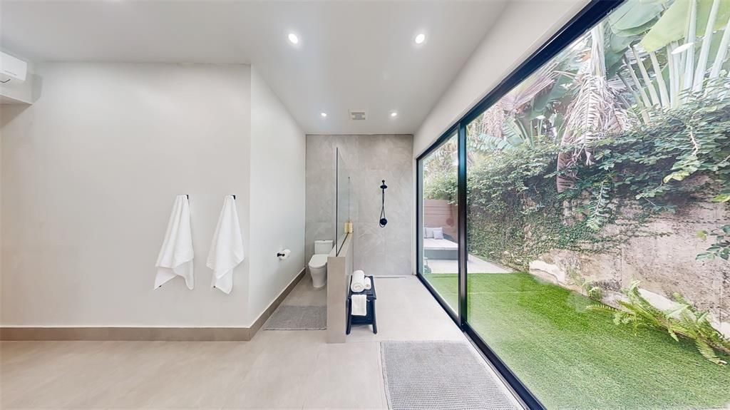 En Venta: $4,999,000 (4 camas, 6 baños, 4706 Pies cuadrados)