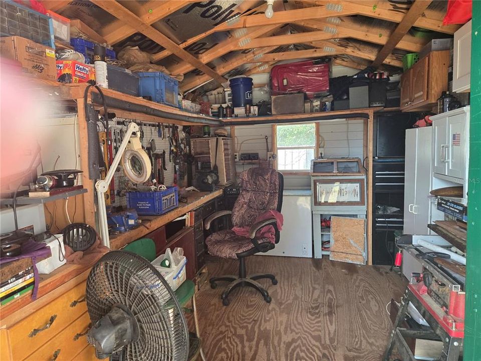 For Sale: $220,000 (3 beds, 2 baths, 1296 Square Feet)