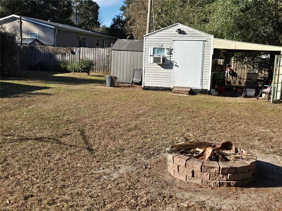 For Sale: $220,000 (3 beds, 2 baths, 1296 Square Feet)