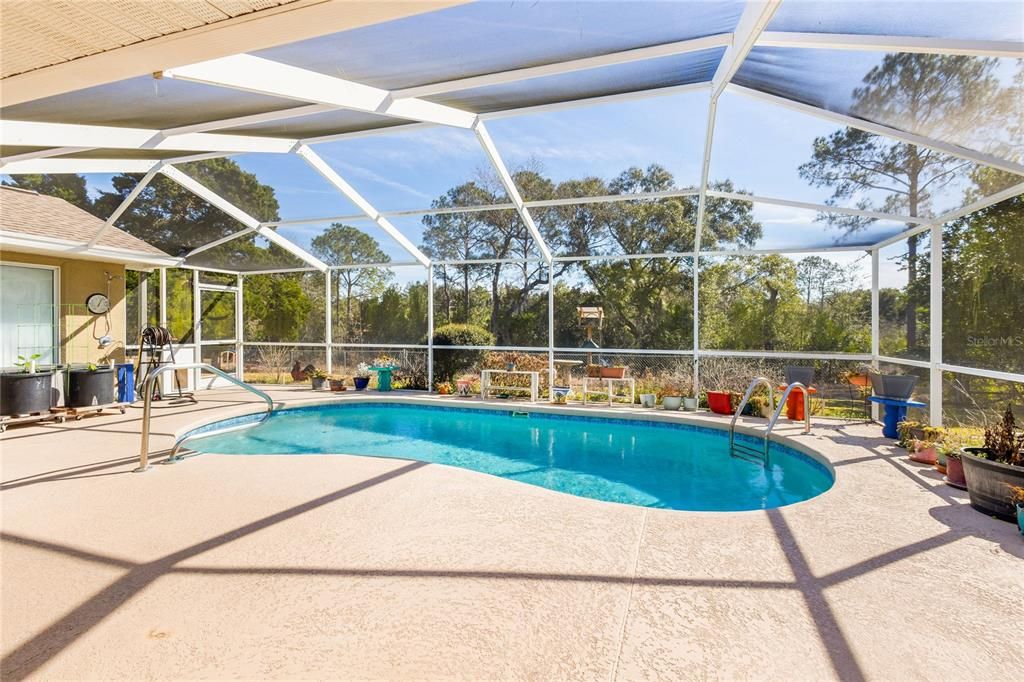 Activo con contrato: $344,999 (3 camas, 2 baños, 2088 Pies cuadrados)
