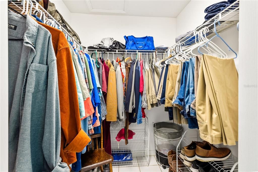 Activo con contrato: $344,999 (3 camas, 2 baños, 2088 Pies cuadrados)