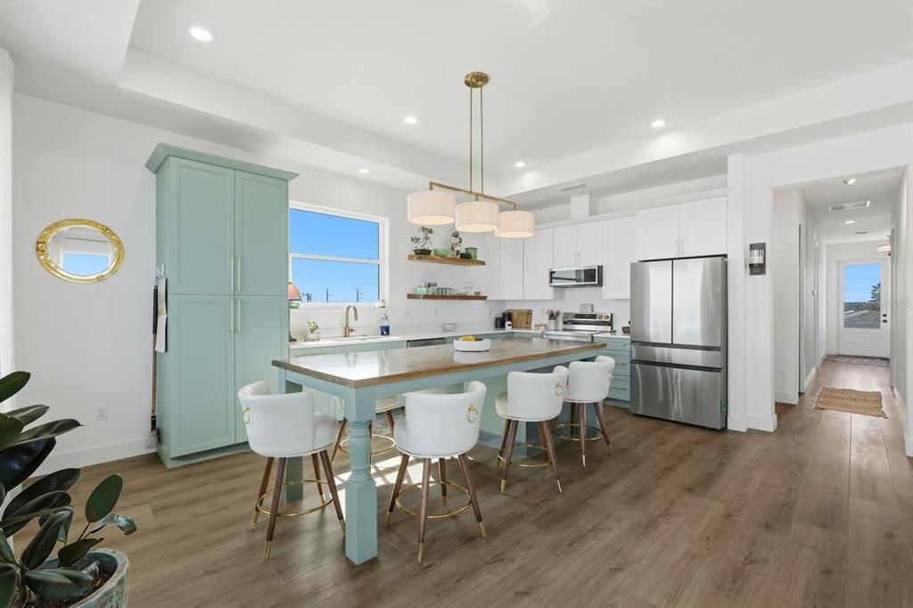 En Venta: $2,499,000 (6 camas, 5 baños, 3706 Pies cuadrados)