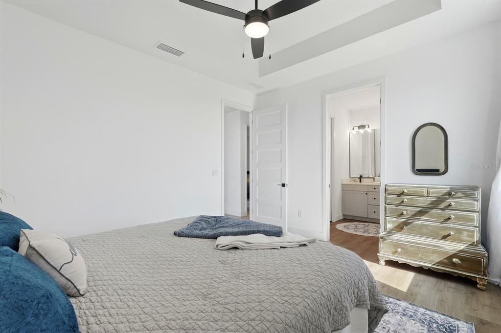 En Venta: $2,499,000 (6 camas, 5 baños, 3706 Pies cuadrados)