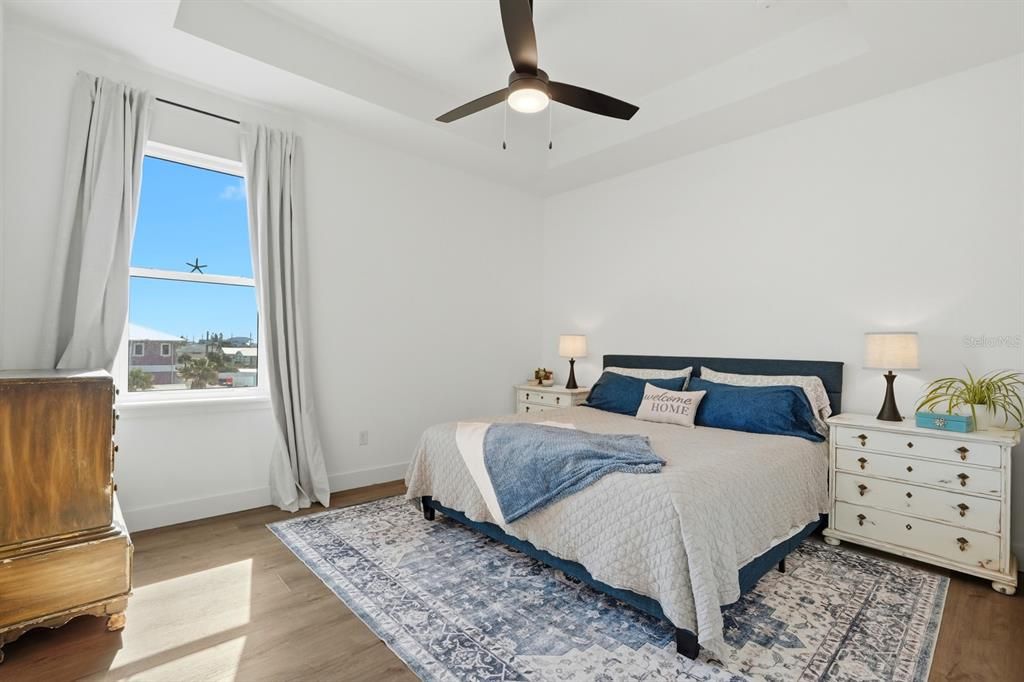 En Venta: $2,499,000 (6 camas, 5 baños, 3706 Pies cuadrados)