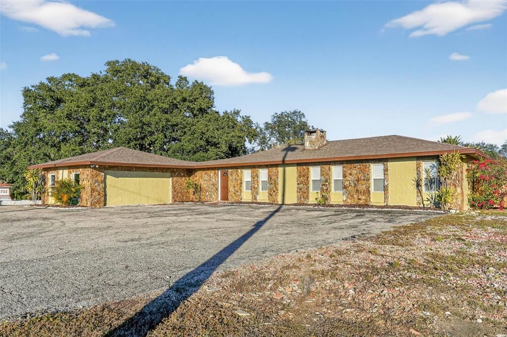 For Sale: $355,000 (3 beds, 2 baths, 1791 Square Feet)