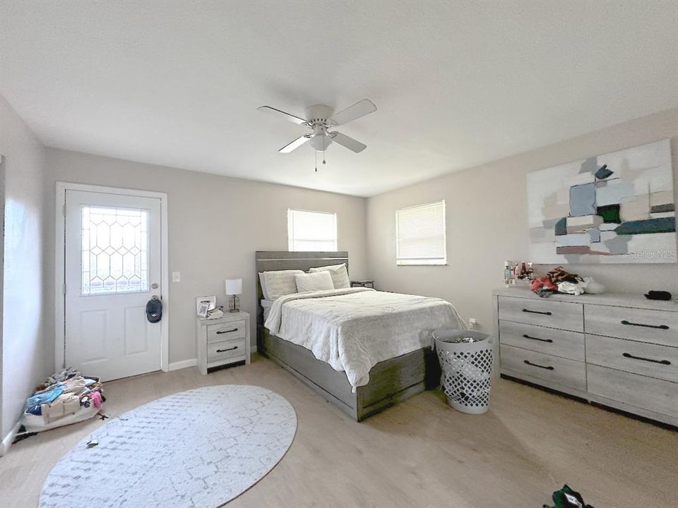 En Venta: $810,000 (6 camas, 3 baños, 3468 Pies cuadrados)