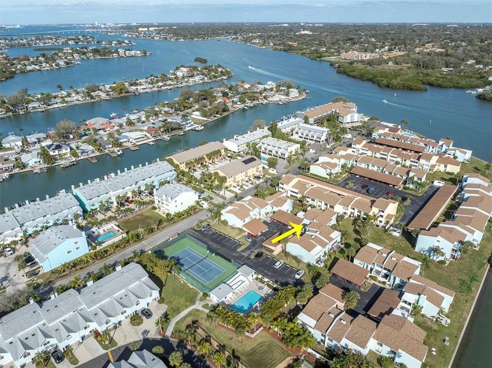 На продажу: $349,900 (3 спален, 2 ванн, 1300 Квадратных фут)