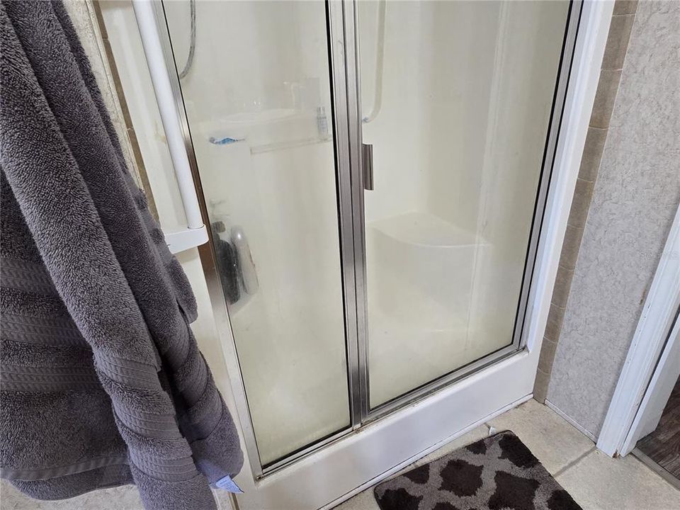 For Sale: $198,000 (3 beds, 3 baths, 2356 Square Feet)