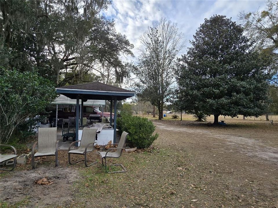 For Sale: $198,000 (3 beds, 3 baths, 2356 Square Feet)