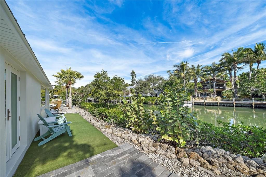 For Sale: $1,995,000 (3 beds, 2 baths, 2233 Square Feet)