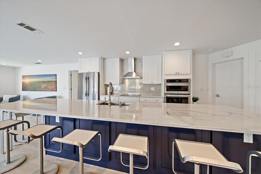 For Sale: $1,995,000 (3 beds, 2 baths, 2233 Square Feet)