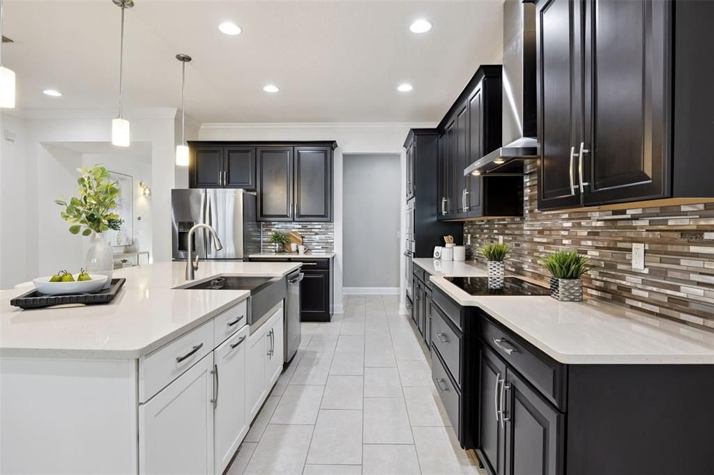 For Sale: $2,175,000 (5 beds, 5 baths, 4139 Square Feet)