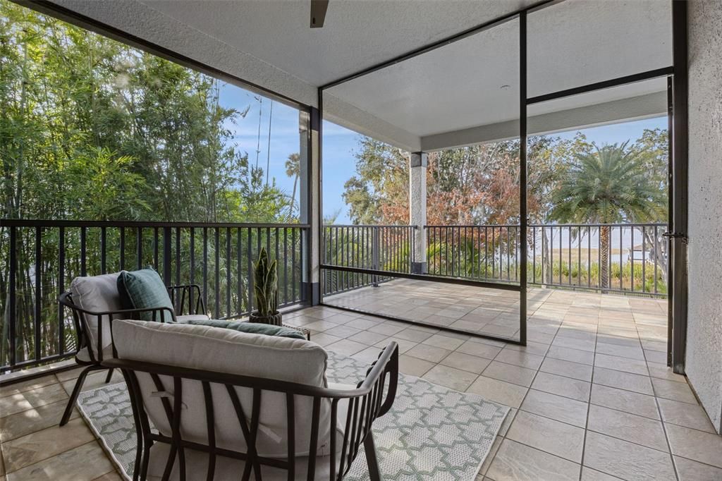 For Sale: $2,175,000 (5 beds, 5 baths, 4139 Square Feet)