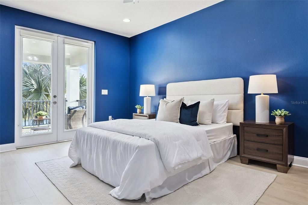 For Sale: $2,175,000 (5 beds, 5 baths, 4139 Square Feet)