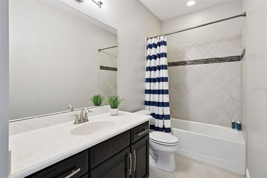 For Sale: $2,175,000 (5 beds, 5 baths, 4139 Square Feet)