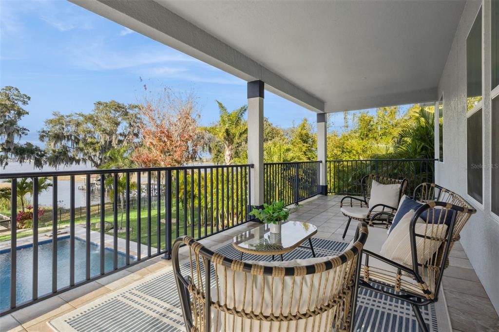 For Sale: $2,175,000 (5 beds, 5 baths, 4139 Square Feet)