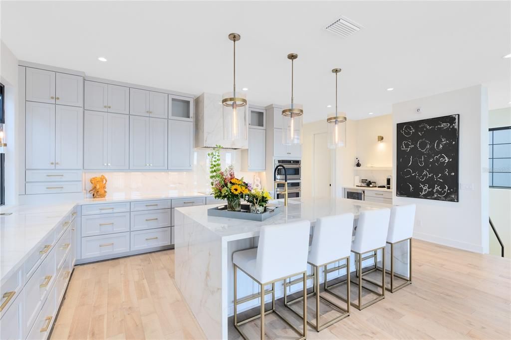 For Sale: $1,999,900 (4 beds, 3 baths, 3467 Square Feet)