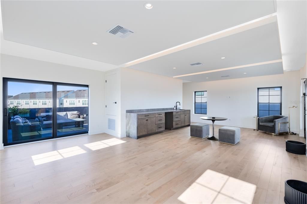 For Sale: $1,999,900 (4 beds, 3 baths, 3467 Square Feet)