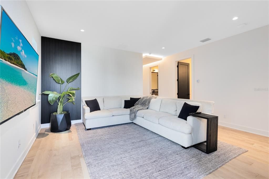 For Sale: $1,999,900 (4 beds, 3 baths, 3467 Square Feet)