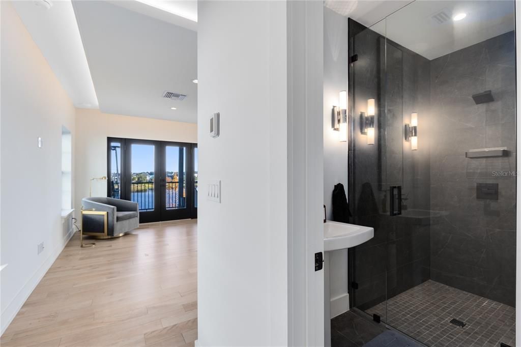 For Sale: $1,999,900 (4 beds, 3 baths, 3467 Square Feet)