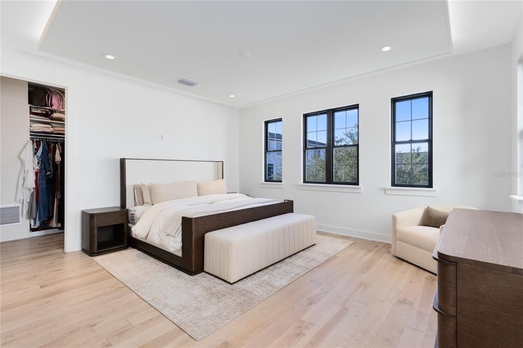 For Sale: $1,999,900 (4 beds, 3 baths, 3467 Square Feet)