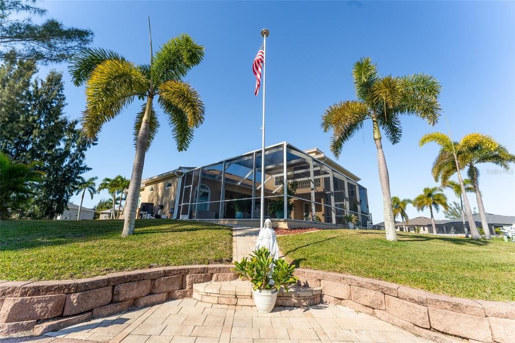 For Sale: $1,300,000 (4 beds, 4 baths, 3558 Square Feet)