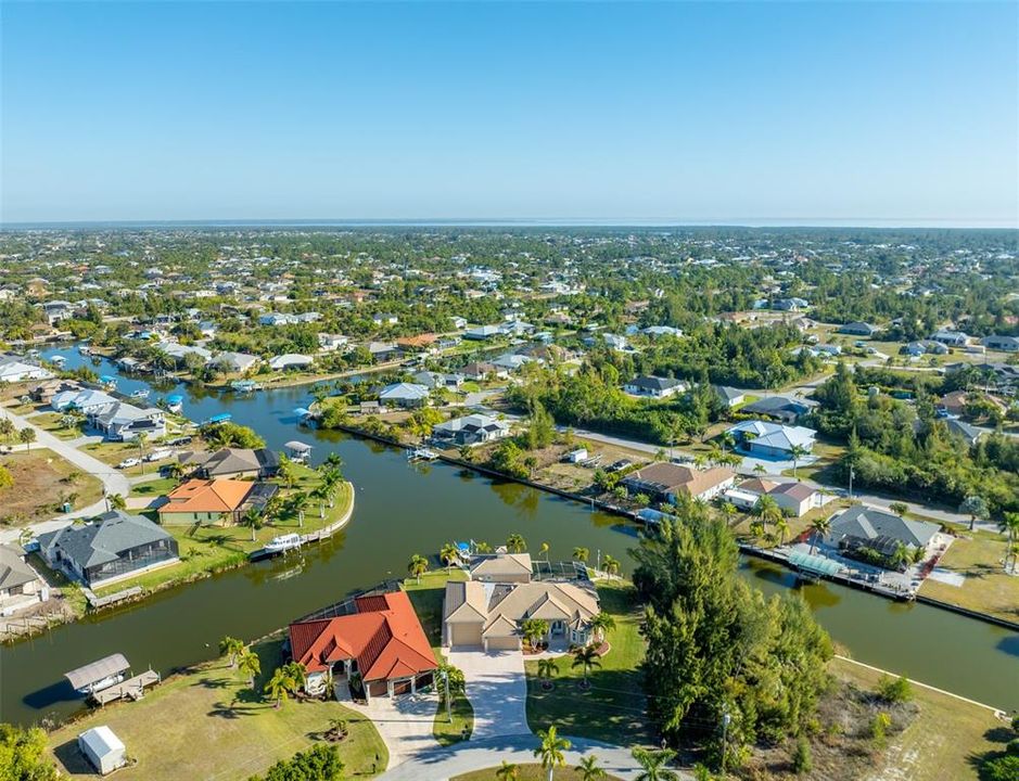 For Sale: $1,300,000 (4 beds, 4 baths, 3558 Square Feet)