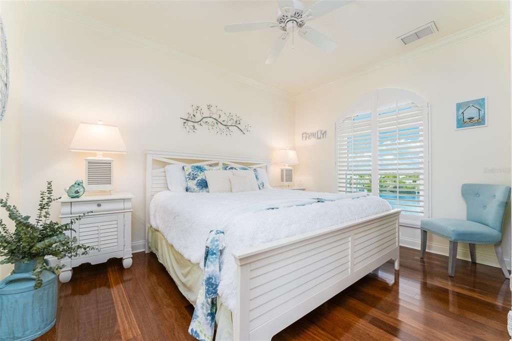 For Sale: $1,300,000 (4 beds, 4 baths, 3558 Square Feet)