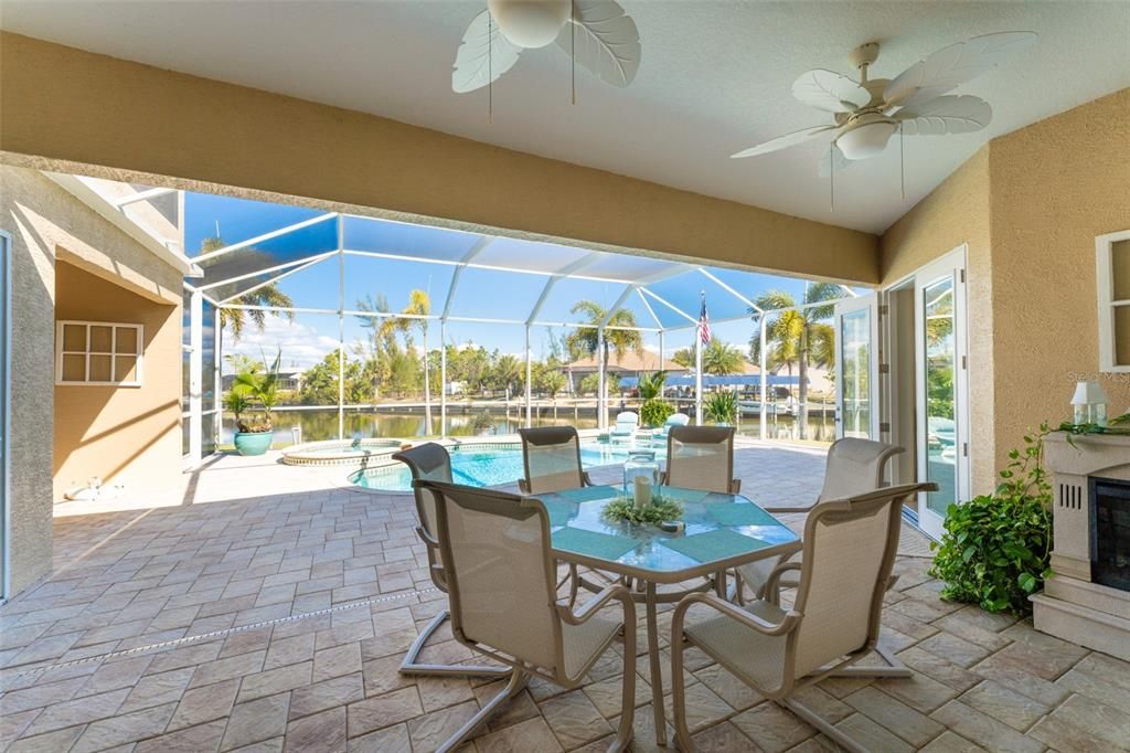 For Sale: $1,300,000 (4 beds, 4 baths, 3558 Square Feet)