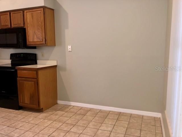 For Rent: $2,299 (2 beds, 2 baths, 1460 Square Feet)