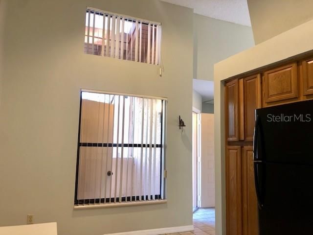 For Rent: $2,299 (2 beds, 2 baths, 1460 Square Feet)