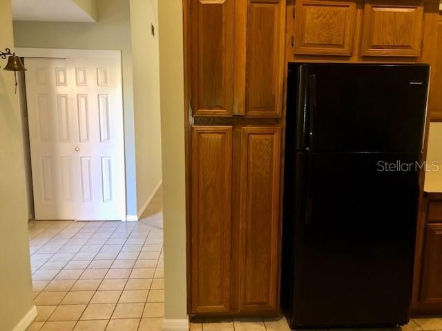 For Rent: $2,299 (2 beds, 2 baths, 1460 Square Feet)