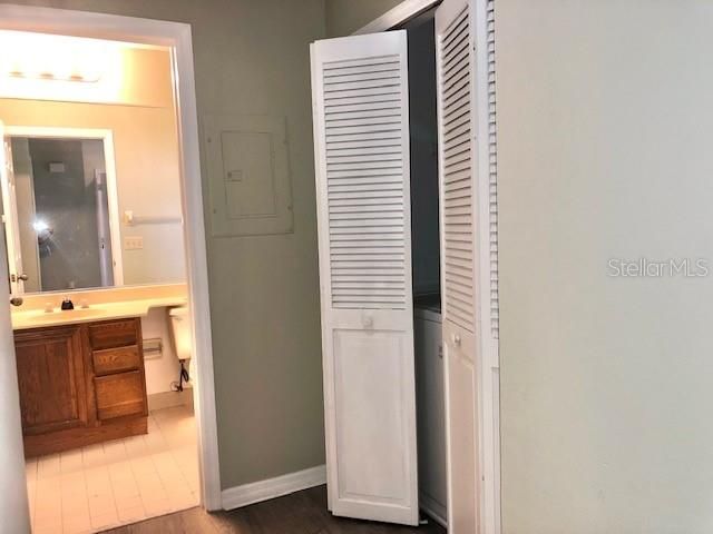 For Rent: $2,299 (2 beds, 2 baths, 1460 Square Feet)