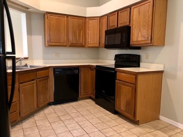 For Rent: $2,299 (2 beds, 2 baths, 1460 Square Feet)