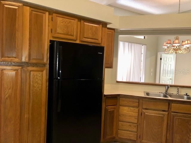 For Rent: $2,299 (2 beds, 2 baths, 1460 Square Feet)
