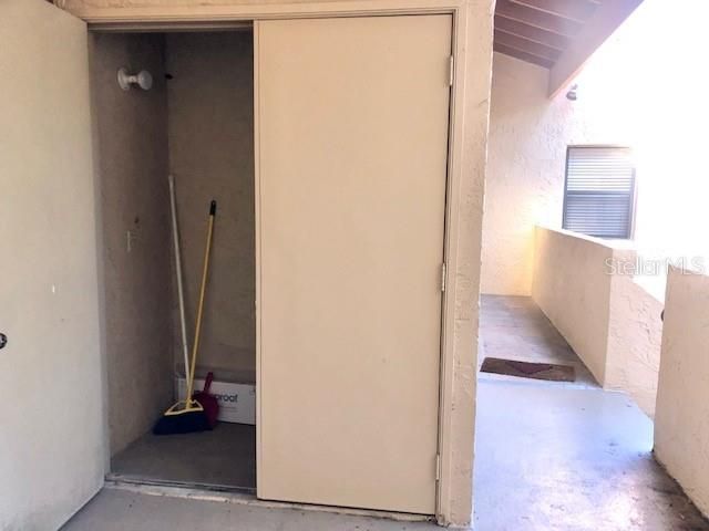 For Rent: $2,299 (2 beds, 2 baths, 1460 Square Feet)
