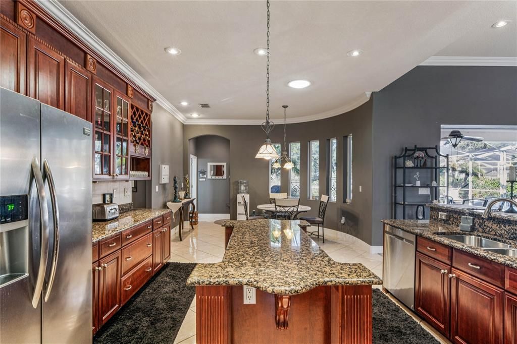 For Sale: $575,000 (3 beds, 3 baths, 2868 Square Feet)