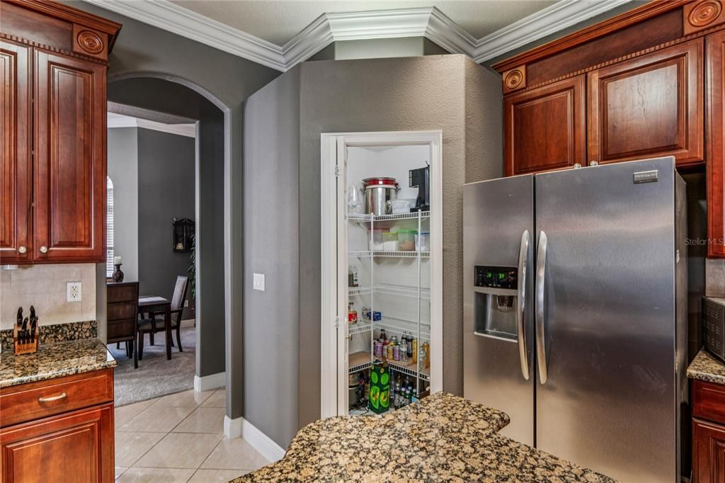 For Sale: $575,000 (3 beds, 3 baths, 2868 Square Feet)